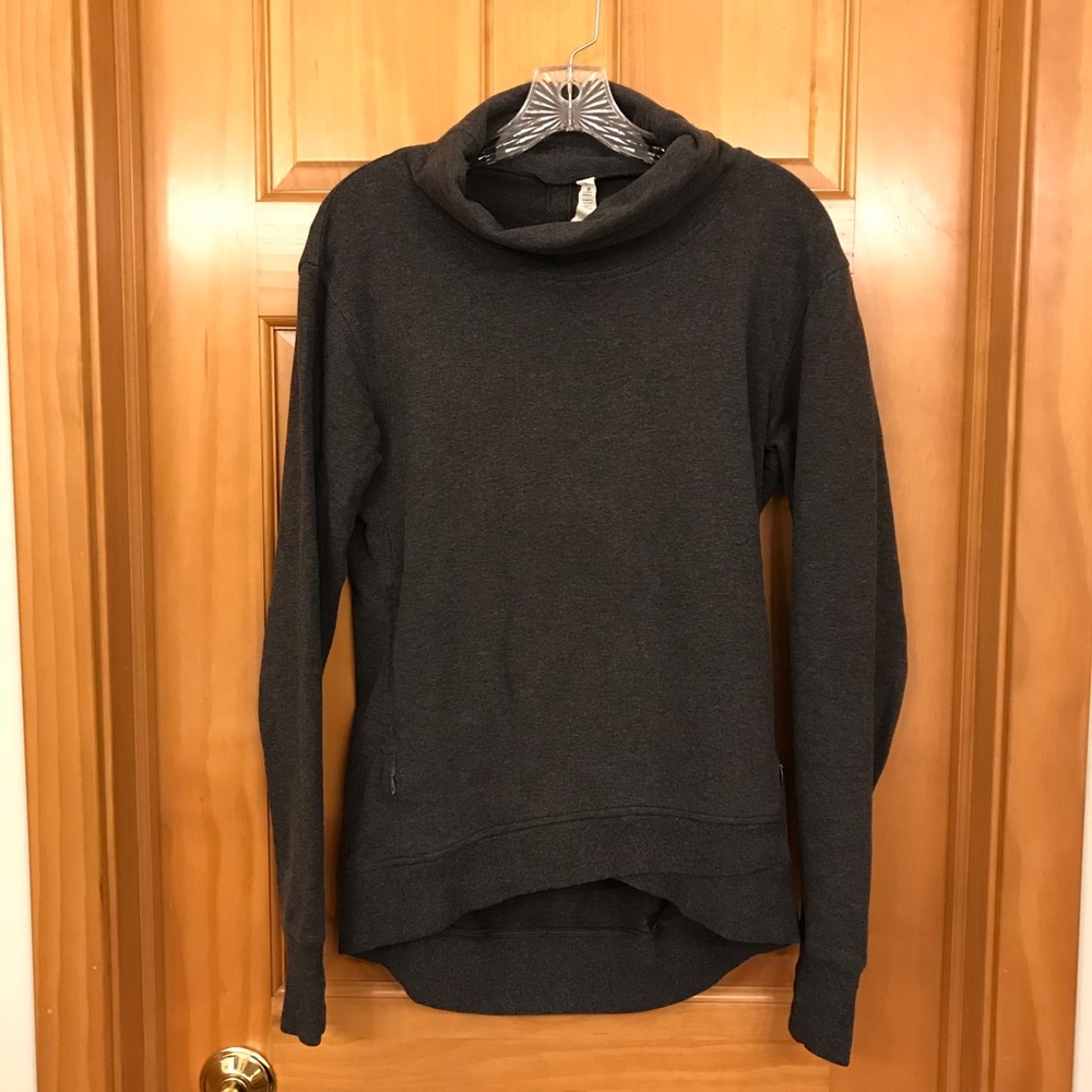 Lululemon Gray Turtleneck